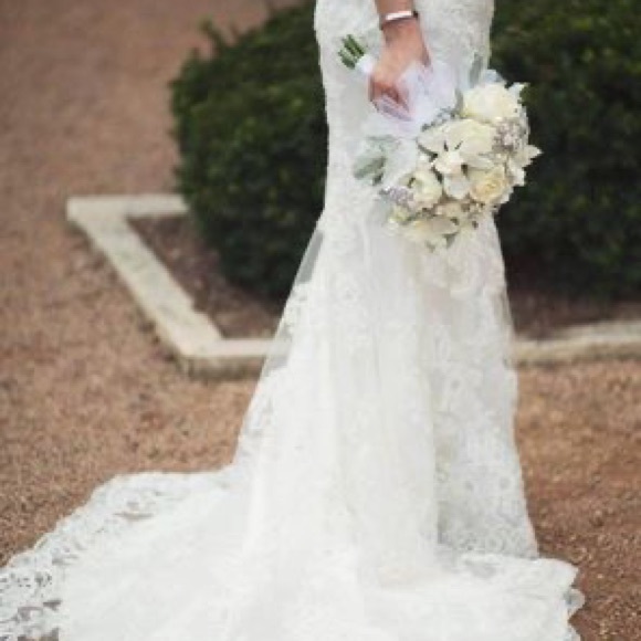 Maggie Sottero wedding dress - Picture 5 of 8